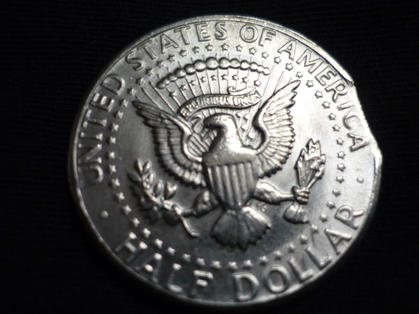 Clipped-Planchet-Kennedy-Half-1971-D?
